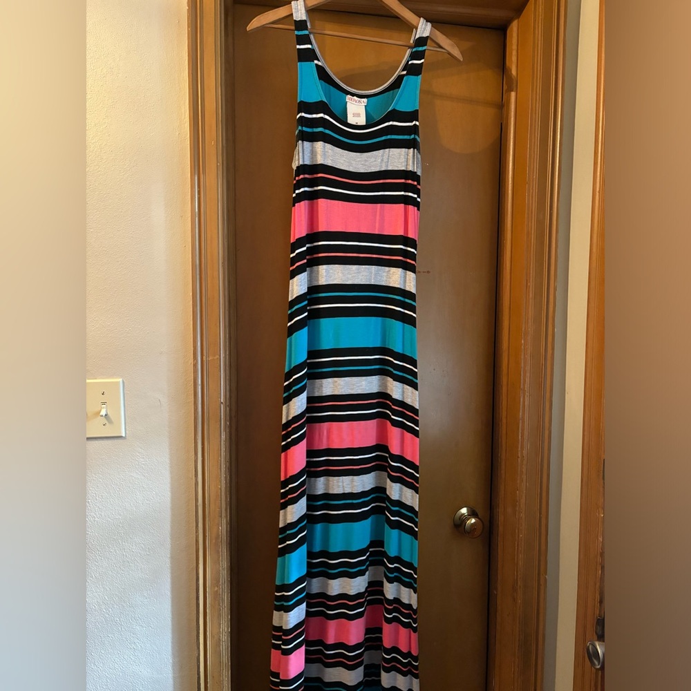 Merona dress size medium.
